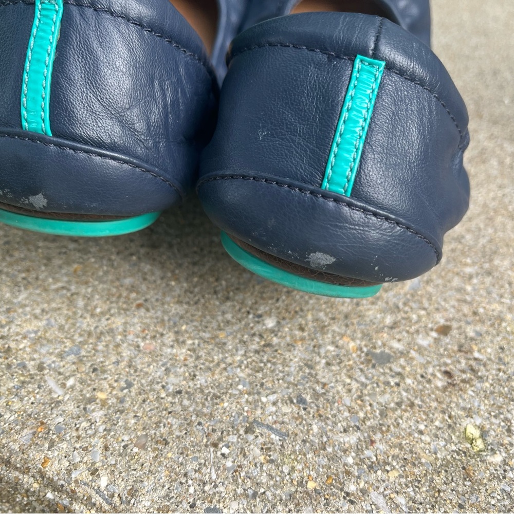 Navy blue Tieks